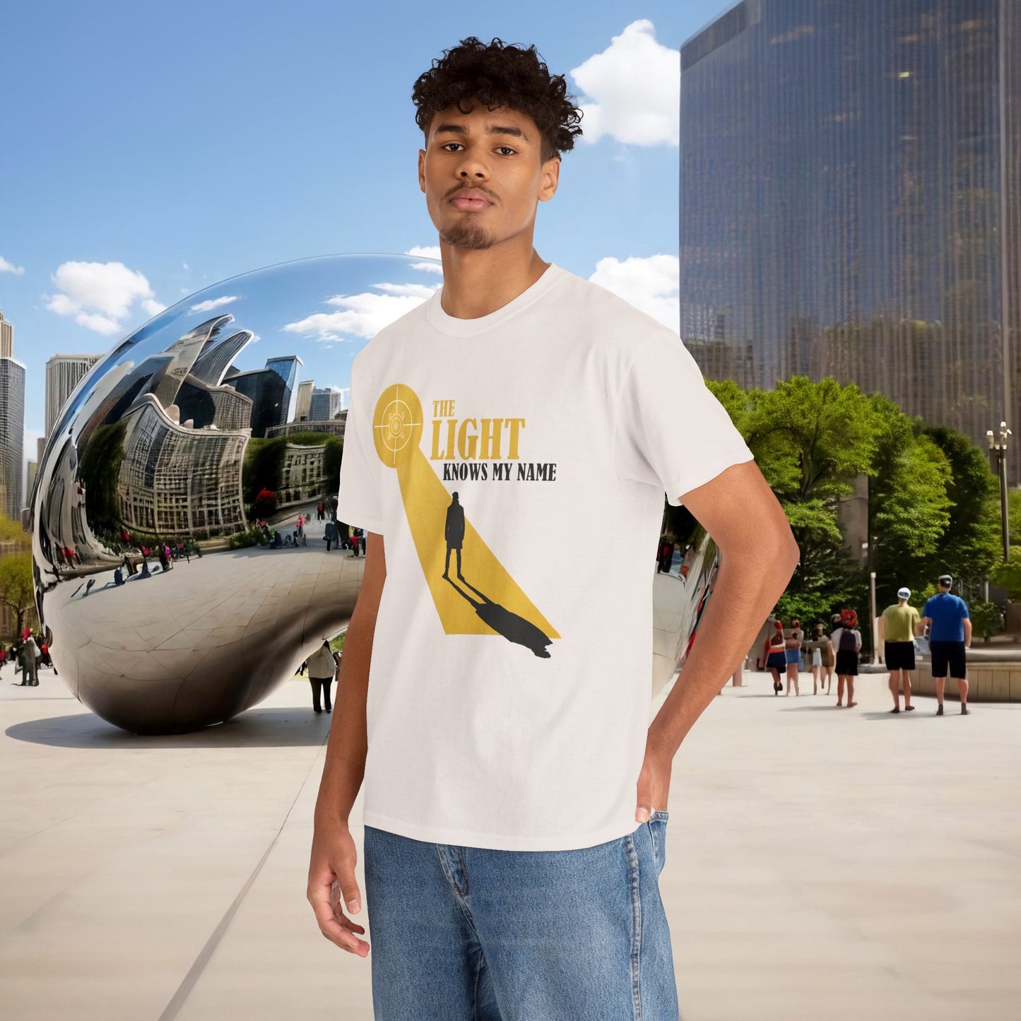 ☀️ THE LIGHT KNOWS MY NAME — Menaste™ T-Shirt