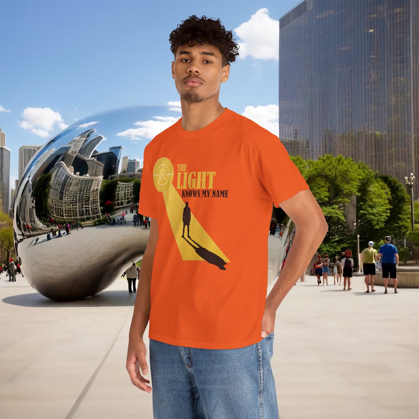 ☀️ THE LIGHT KNOWS MY NAME — Menaste™ T-Shirt