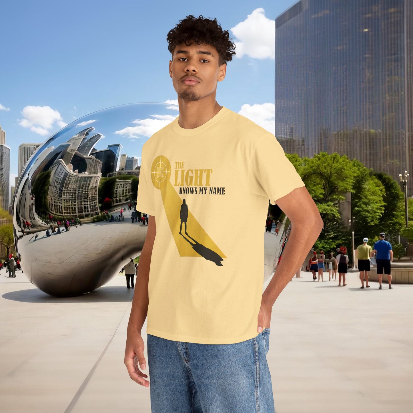 ☀️ THE LIGHT KNOWS MY NAME — Menaste™ T-Shirt