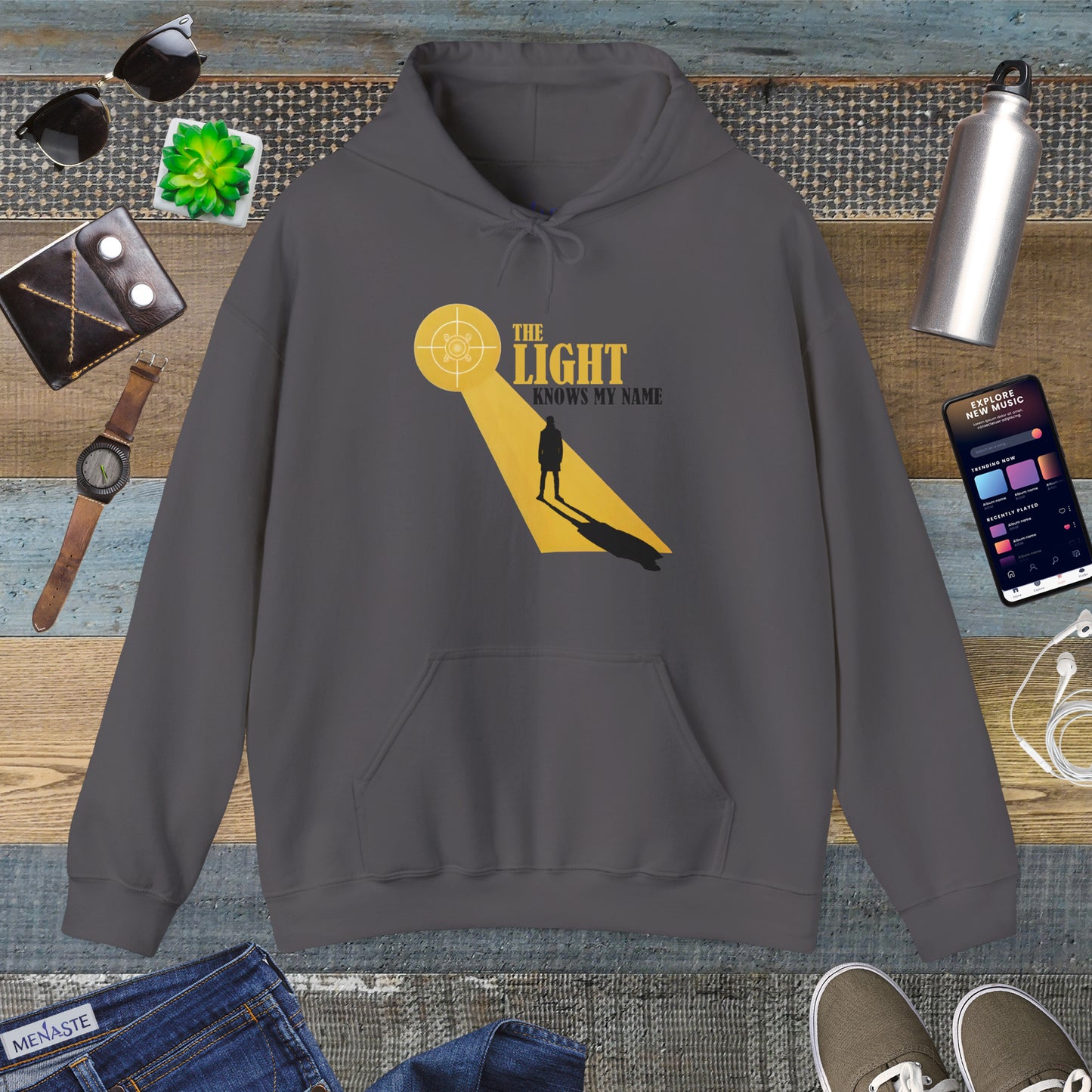 ☀️ THE LIGHT KNOWS MY NAME — Menaste™ Hoodie