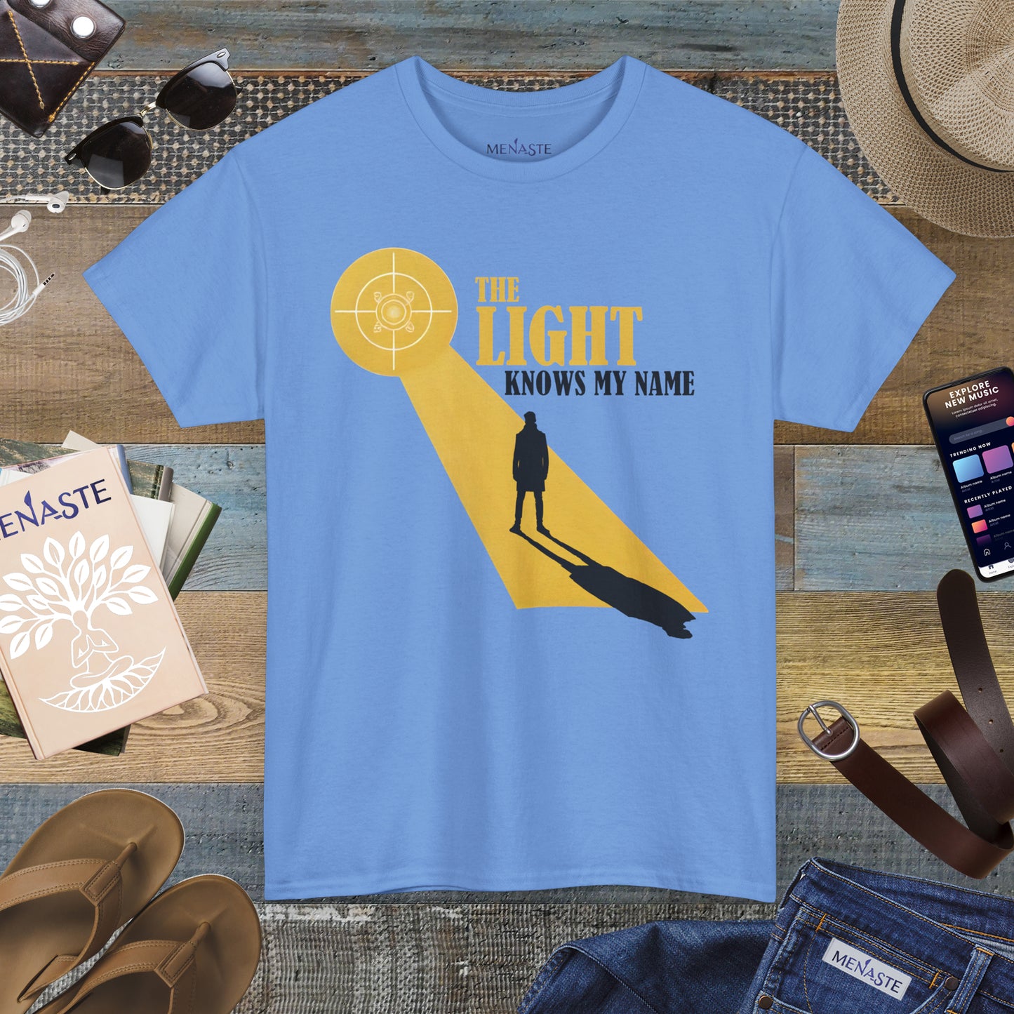 ☀️ THE LIGHT KNOWS MY NAME — Menaste™ T-Shirt